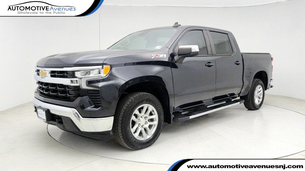2022 Chevrolet Silverado 1500 4WD Crew Cab 157" LT - 22941407 | Video 1
