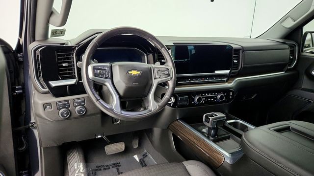 2022 Chevrolet Silverado 1500 4WD Crew Cab 157" LT - 22941407 - 11