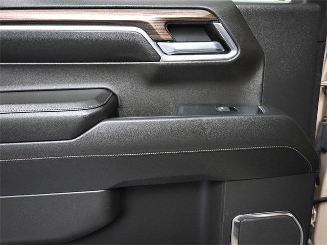 2022 Chevrolet Silverado 1500 4WD Crew Cab 157" LT Trail Boss - 22910916 - 10