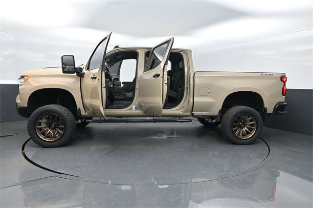 2022 Chevrolet Silverado 1500 4WD Crew Cab 157" LT Trail Boss - 22910916 - 35