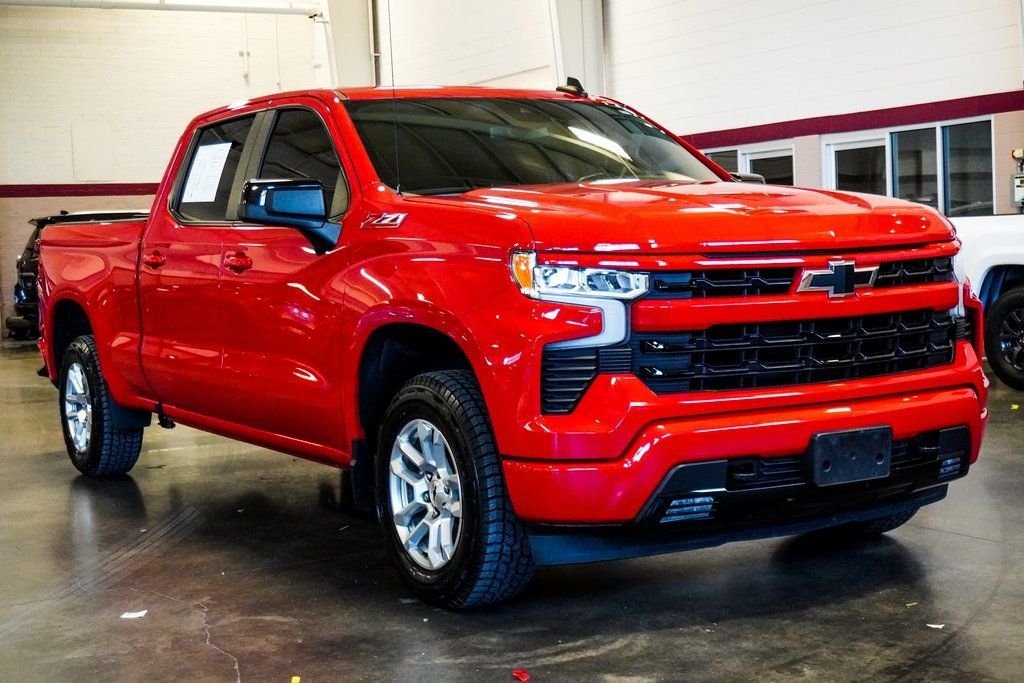 2022 Chevrolet Silverado 1500 RST photo 4
