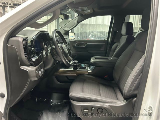 2022 Chevrolet Silverado 1500 4WD Crew Cab 157" RST - 22978979 - 11
