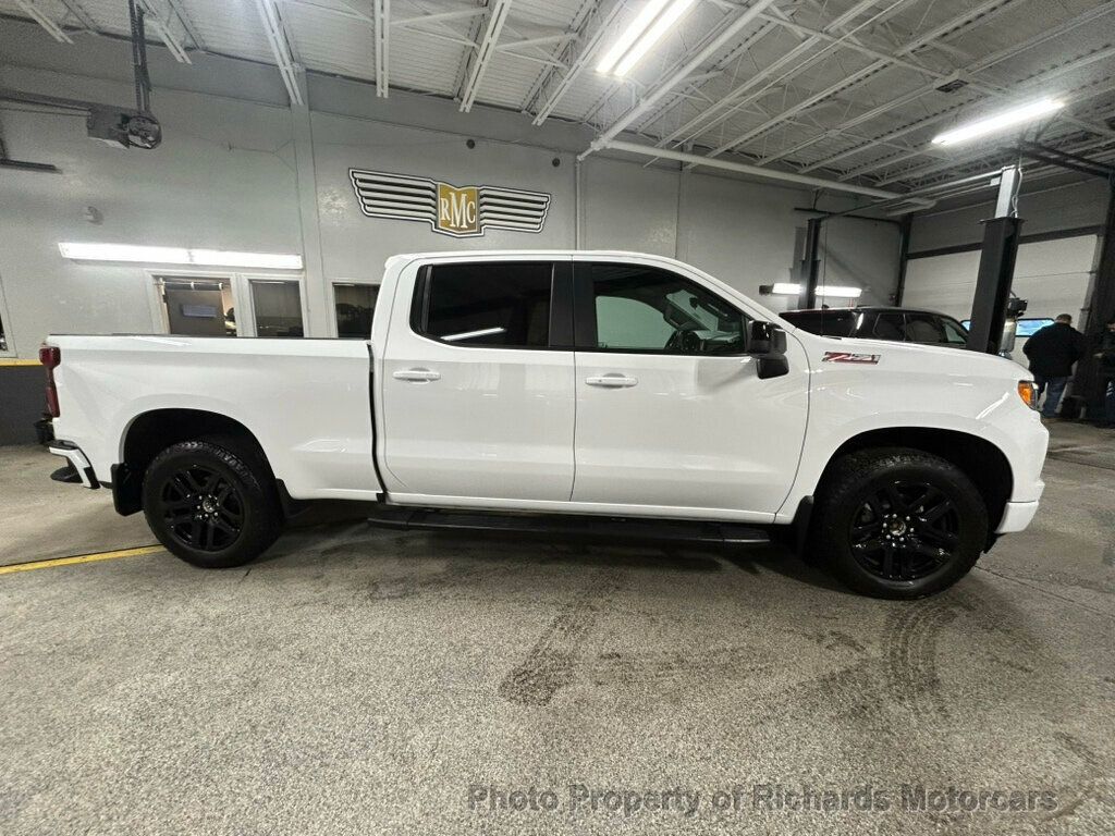 2022 Chevrolet Silverado 1500 4WD Crew Cab 157" RST - 22978979 - 1