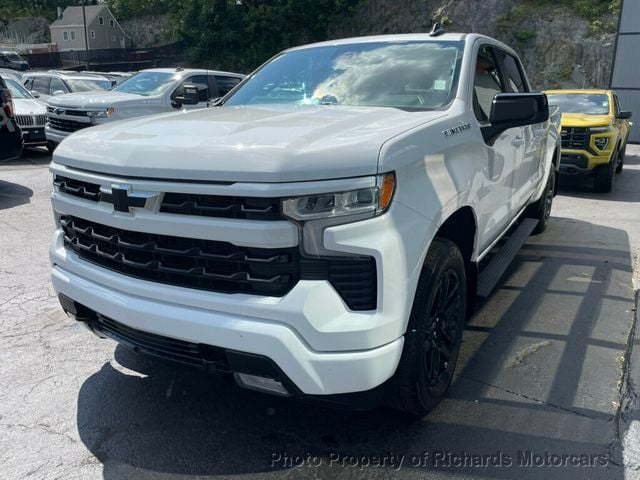 2022 Chevrolet Silverado 1500 4WD Crew Cab 157" RST - 23065638 - 3