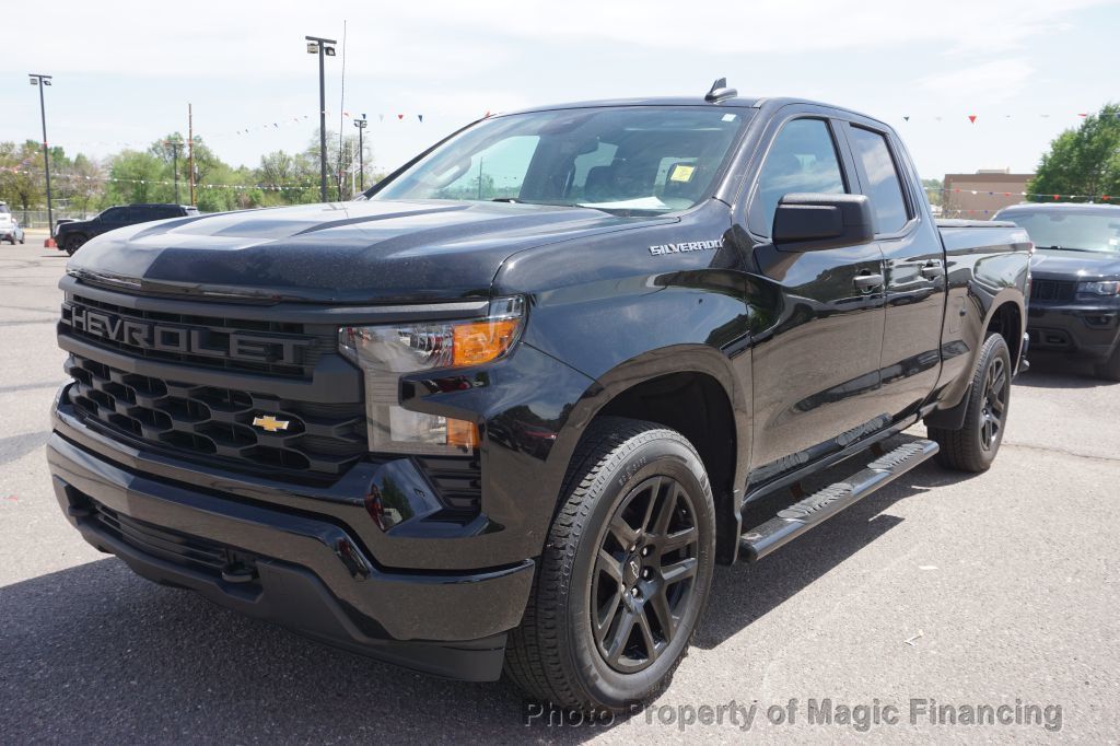 2022 Chevrolet Silverado 1500 4WD Double Cab 147" Custom - 23014805 - 1