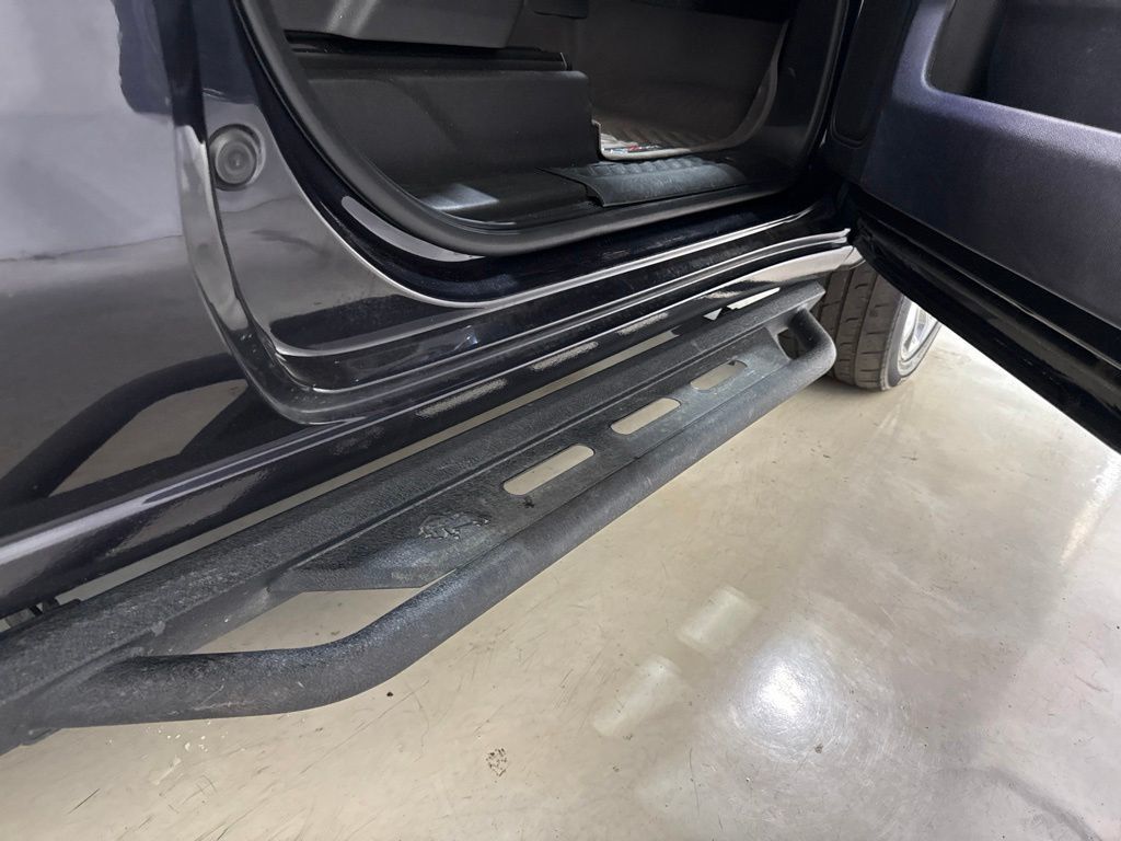 2022 Chevrolet Silverado 1500 4WD Reg Cab 126" Work Truck - 23070656 - 24
