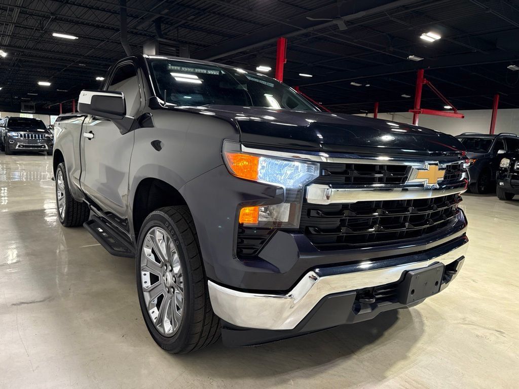 2022 Chevrolet Silverado 1500 4WD Reg Cab 126" Work Truck - 23070656 - 8
