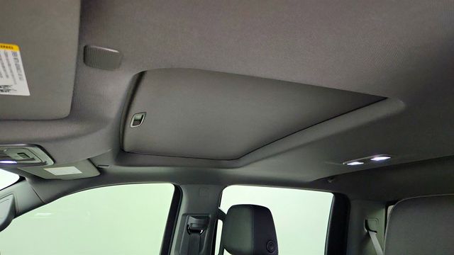 2022 Chevrolet Silverado 1500 Crew Cab 147'' LTZ with Premium & Technology Packages - 22974912 - 9