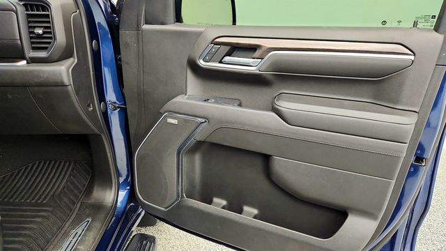 2022 Chevrolet Silverado 1500 Crew Cab 147'' LTZ with Premium & Technology Packages - 22974912 - 26