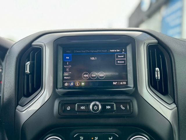 2022 Chevrolet Silverado 1500 CUSTOM - 22884738 - 23