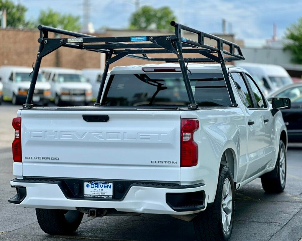 2022 Chevrolet Silverado 1500 Custom photo 4