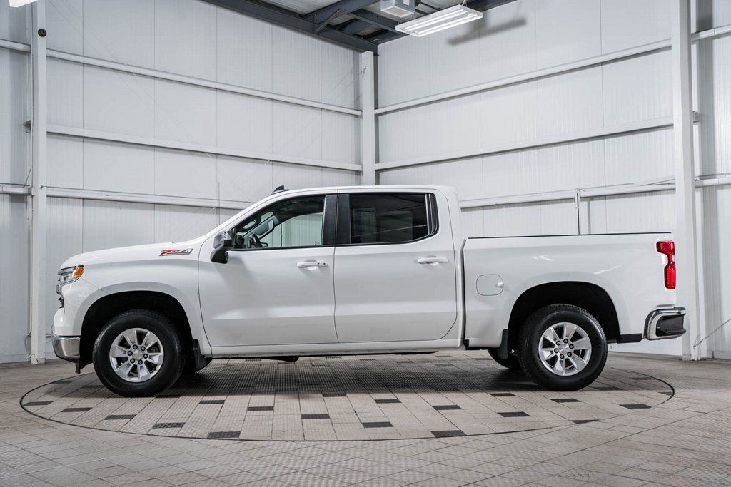 2022 Chevrolet Silverado 1500 LT - 22749695 - 3