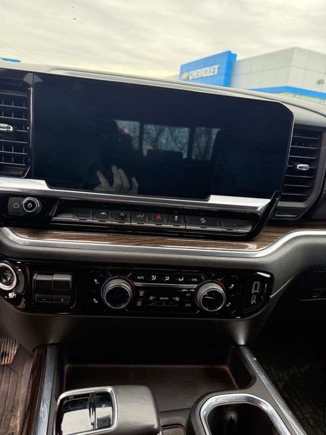 2022 Chevrolet Silverado 1500 LT - 22973607 - 25