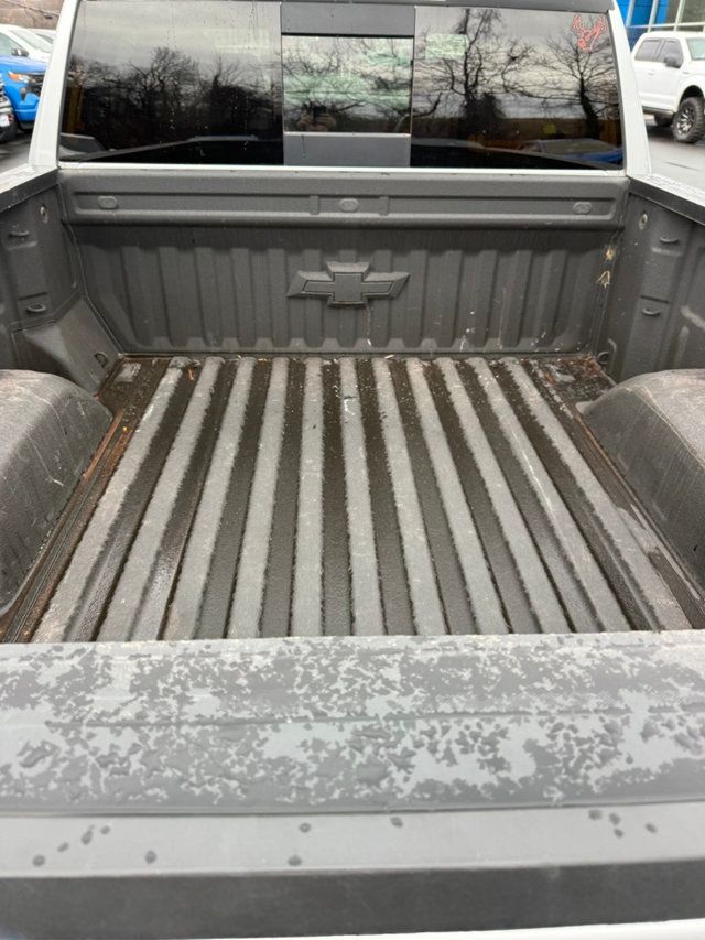 2022 Chevrolet Silverado 1500 LT - 22973607 - 4