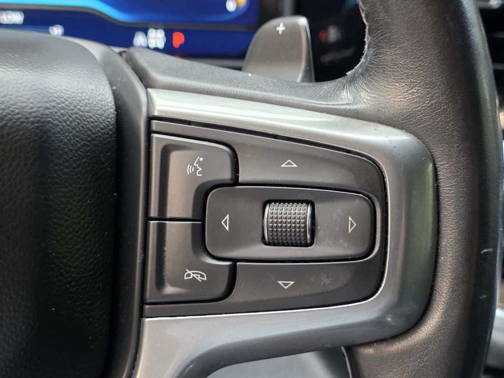 2022 Chevrolet Silverado 1500 LT photo 22