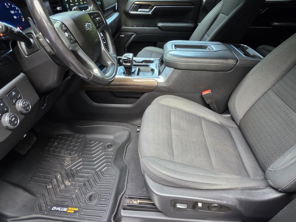 2022 Chevrolet Silverado 1500 LT photo 6