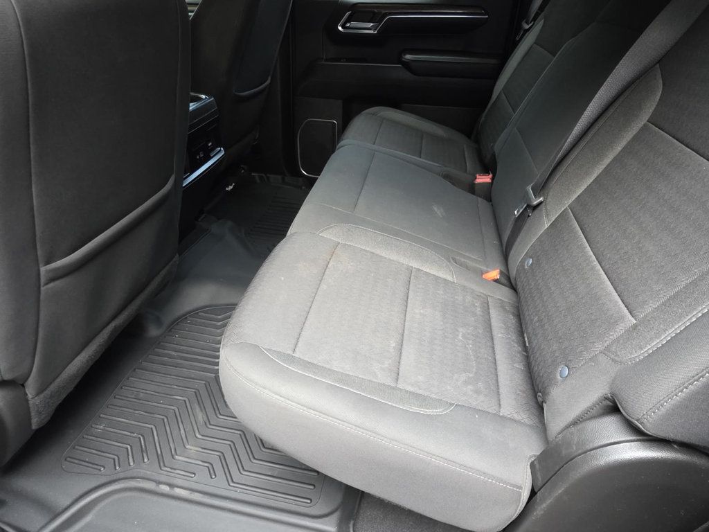 2022 Chevrolet Silverado 1500 LT photo 8