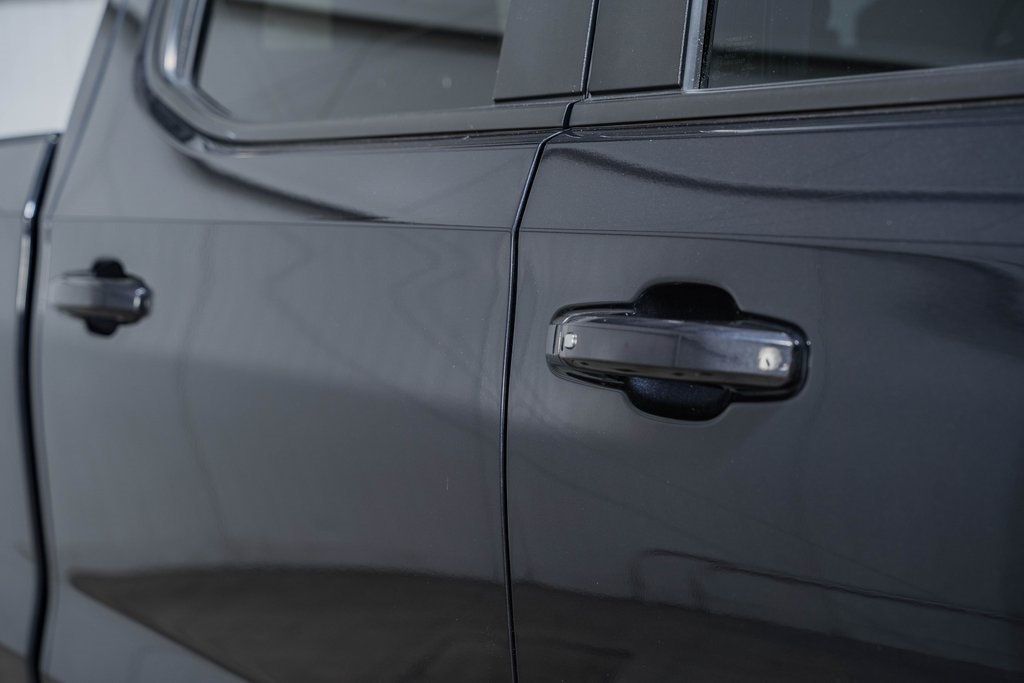 2022 Chevrolet Silverado 1500 RST photo 16