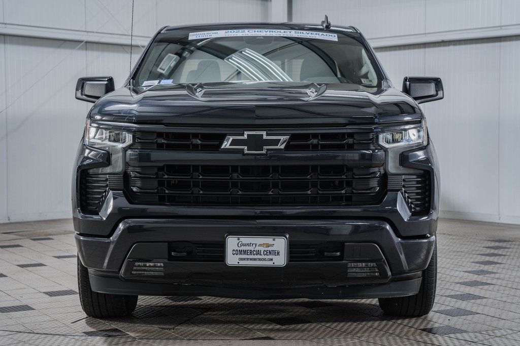 2022 Chevrolet Silverado 1500 RST photo 2