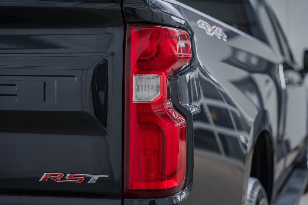 2022 Chevrolet Silverado 1500 RST photo 21