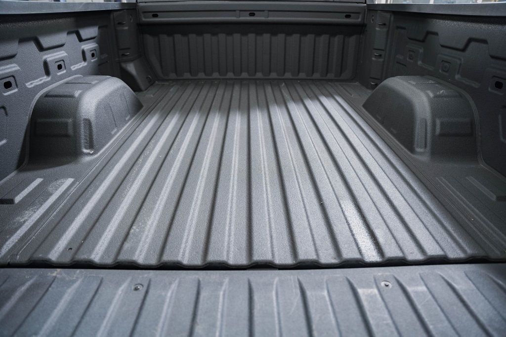 2022 Chevrolet Silverado 1500 RST photo 24