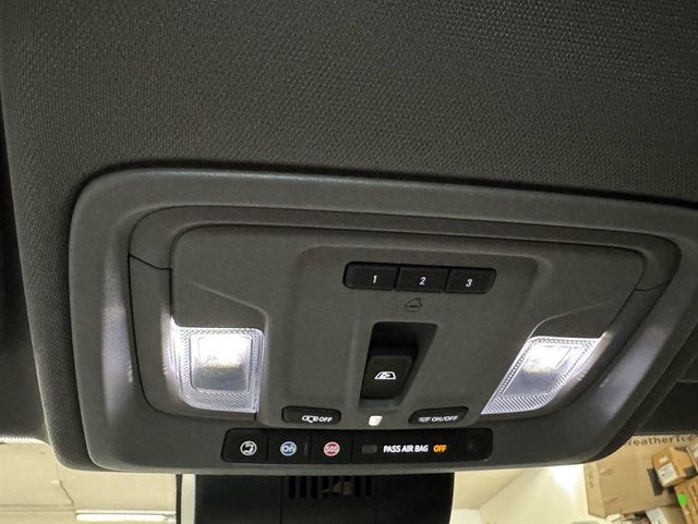 2022 Chevrolet Silverado 1500 RST Crew Cab 4WD - 23036499 - 24