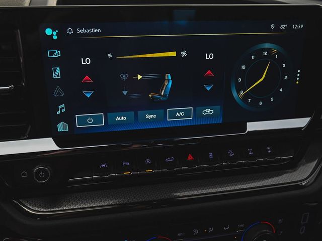2022 Chevrolet Silverado 1500 ZR2 - Photo 14