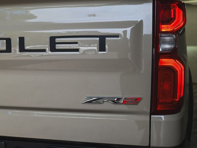 2022 Chevrolet Silverado 1500 ZR2 - Photo 36