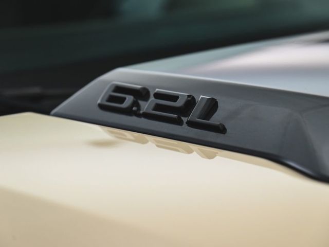 2022 Chevrolet Silverado 1500 ZR2 - Photo 37