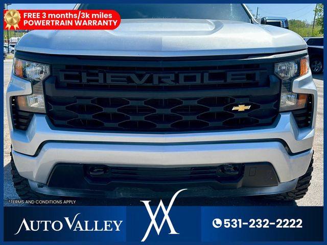 2022 Chevrolet Silverado 1500 Crew Cab Custom Pickup 4D 5 3/4 ft - 23018694 - 10