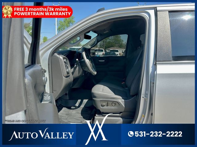 2022 Chevrolet Silverado 1500 Crew Cab Custom Pickup 4D 5 3/4 ft - 23018694 - 12