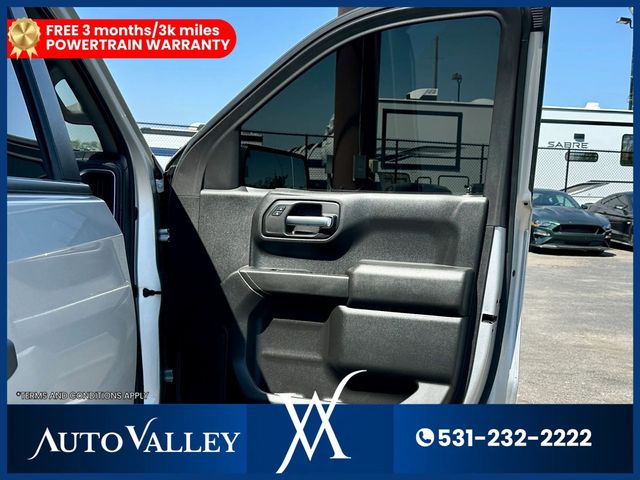 2022 Chevrolet Silverado 1500 Crew Cab Custom Pickup 4D 5 3/4 ft - 23018694 - 15