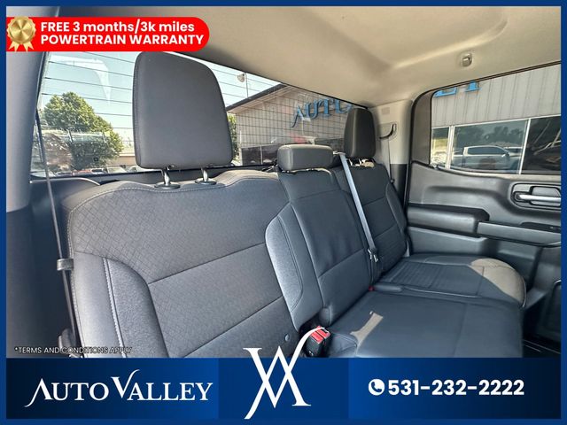 2022 Chevrolet Silverado 1500 Crew Cab Custom Pickup 4D 5 3/4 ft - 23018694 - 25