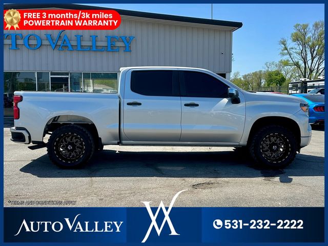 2022 Chevrolet Silverado 1500 Crew Cab Custom Pickup 4D 5 3/4 ft - 23018694 - 7