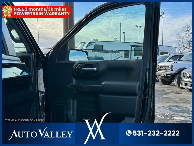 2022 Chevrolet Silverado 1500 Crew Cab Custom Trail Boss Pickup 4D 5 3/4 ft - 22983076 - 15