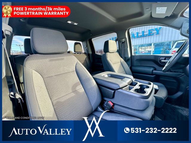 2022 Chevrolet Silverado 1500 Crew Cab Custom Trail Boss Pickup 4D 5 3/4 ft - 22983076 - 17