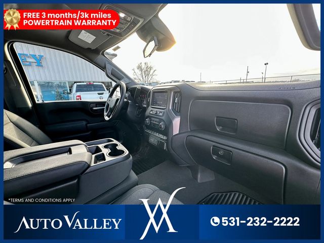 2022 Chevrolet Silverado 1500 Crew Cab Custom Trail Boss Pickup 4D 5 3/4 ft - 22983076 - 18