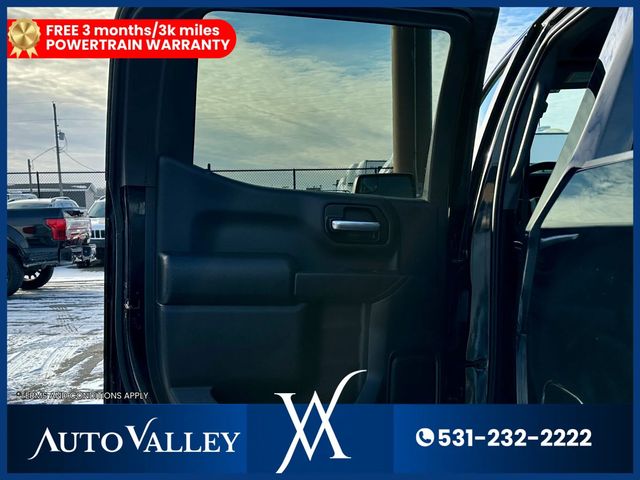 2022 Chevrolet Silverado 1500 Crew Cab Custom Trail Boss Pickup 4D 5 3/4 ft - 22983076 - 19