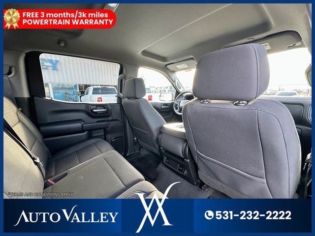 2022 Chevrolet Silverado 1500 Crew Cab Custom Trail Boss Pickup 4D 5 3/4 ft - 22983076 - 26