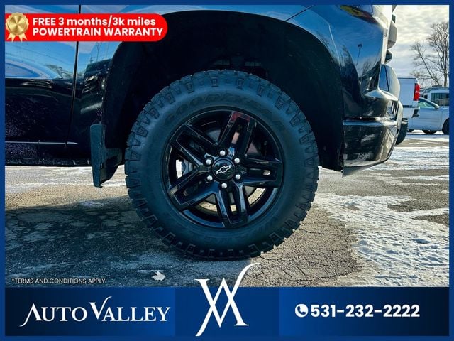 2022 Chevrolet Silverado 1500 Crew Cab Custom Trail Boss Pickup 4D 5 3/4 ft - 22983076 - 8