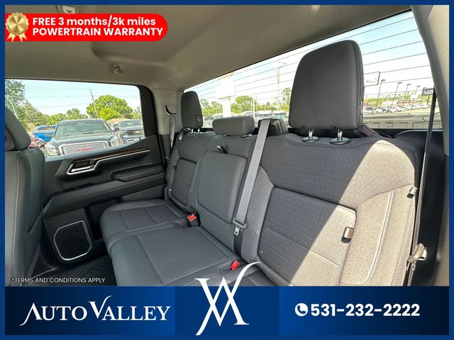 2022 Chevrolet Silverado 1500 Crew Cab LT Pickup 4D 5 3/4 ft - 23033667 - 22