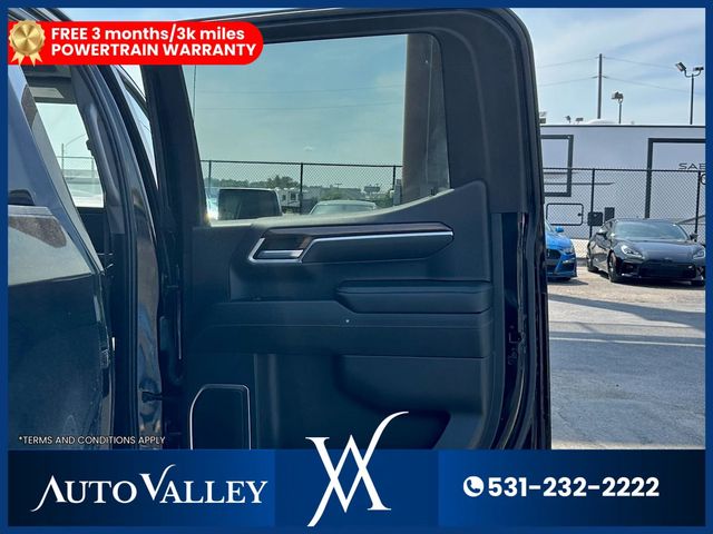 2022 Chevrolet Silverado 1500 Crew Cab LT Pickup 4D 5 3/4 ft - 23033667 - 24
