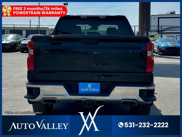 2022 Chevrolet Silverado 1500 Crew Cab LT Pickup 4D 5 3/4 ft - 23033667 - 5