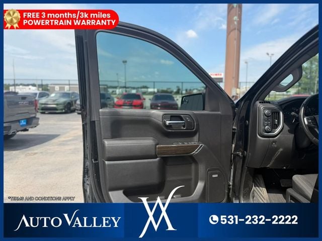 2022 Chevrolet Silverado 1500 Limited Crew Cab LT Trail Boss Pickup 4D 5 3/4 ft - 23045430 - 9