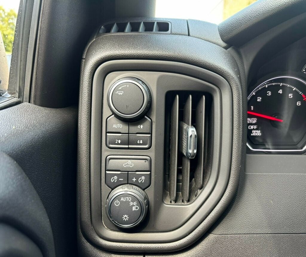 2022 Chevrolet Silverado 1500 Custom Trail Boss photo 10