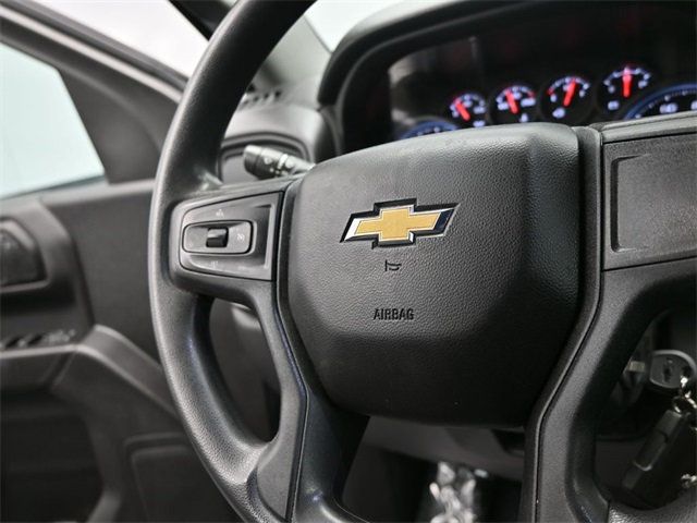 2022 Chevrolet Silverado 1500 Custom photo 13