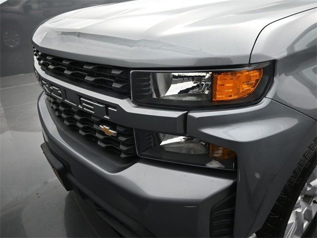 2022 Chevrolet Silverado 1500 Custom photo 16