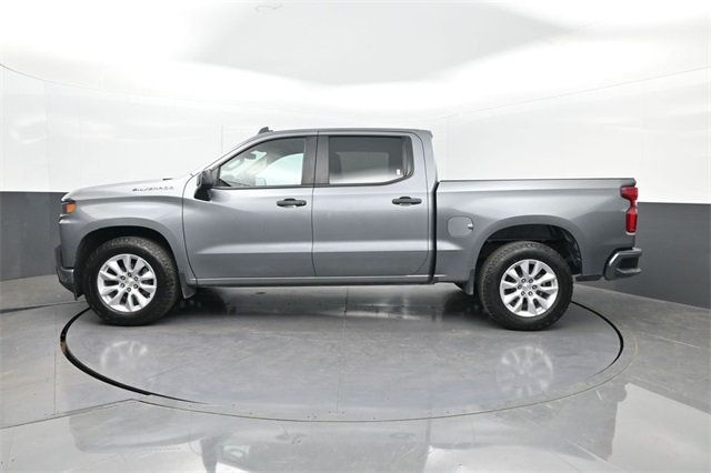 2022 Chevrolet Silverado 1500 Custom photo 2