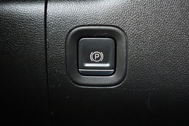 2022 Chevrolet Silverado 1500 LTD 2WD Crew Cab 147" Custom - 22961403 - 30