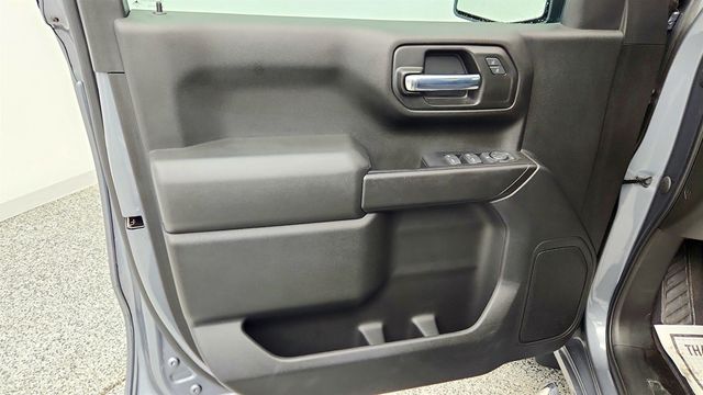 2022 Chevrolet Silverado 1500 LTD 4WD Crew Cab 147'' Custom - 23005638 - 9
